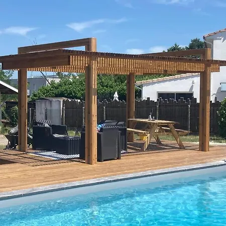 La Maison D'eysines Tatil Evi *
